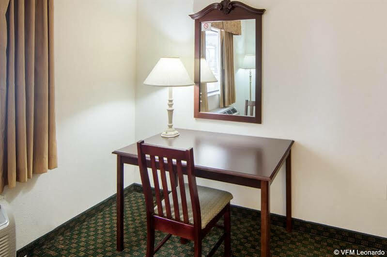 Econo Lodge Weatherford Extérieur photo
